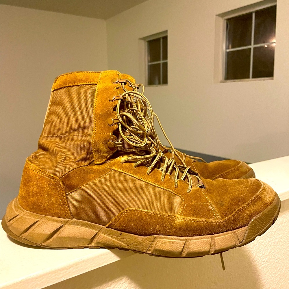 Oakley Assault Boots Coyote